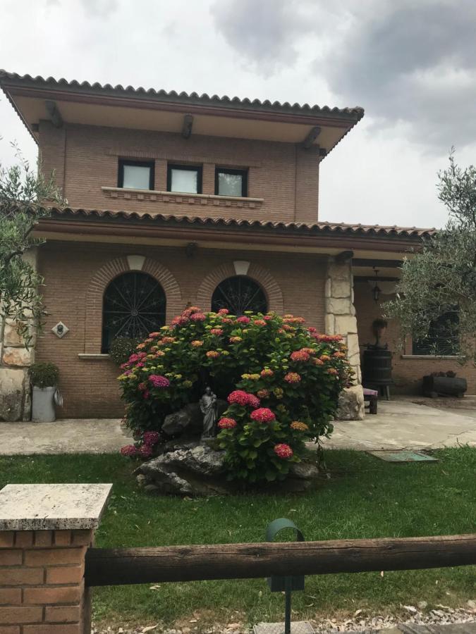 Agriturismo a casa di Susanna Santo Stefano del Sole Exterior foto